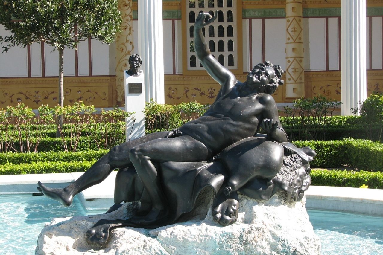 Dioniso, ou deus da liberación das ataduras sociales