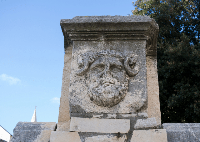 Rostro do deus romano Júpiter