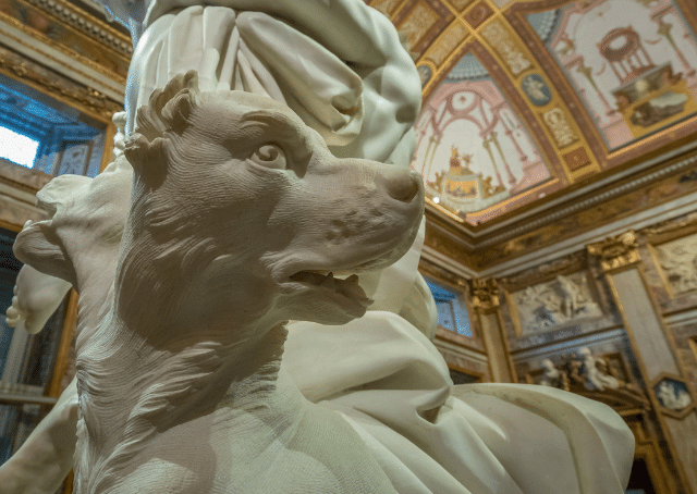 Estatua de Cerbero, ou perro de Pluto
