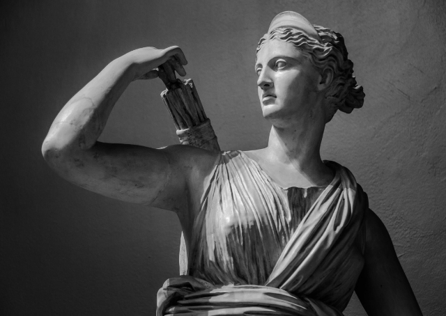 Estatua da deusa griega Artemis