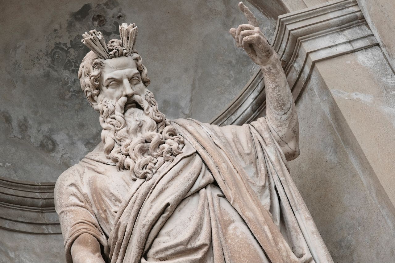 Zeus, deus do rayo e señor dos cielos