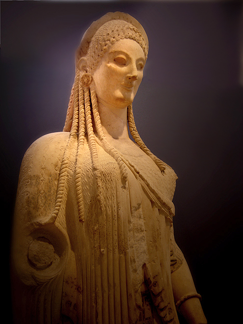 Estatua de mármol de Kore, hija de Deméter