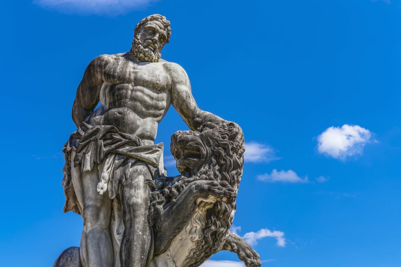 Hércules vs Aquiles: os jovens heróis das mitologias romana e grega