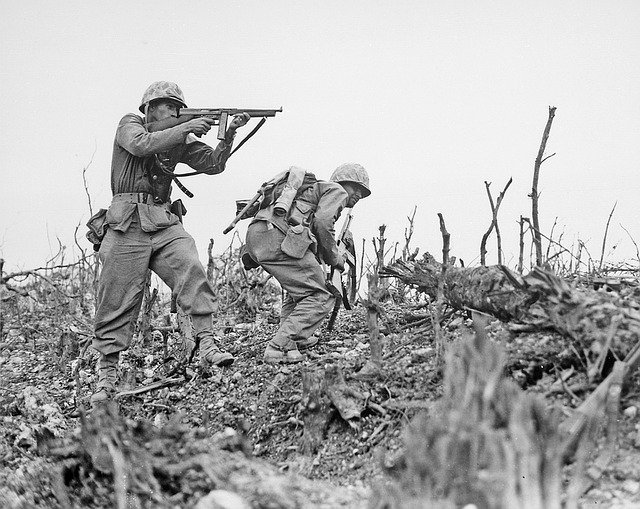 A idade das conquistas é caracterizada por expansão e domínio comercial e militar