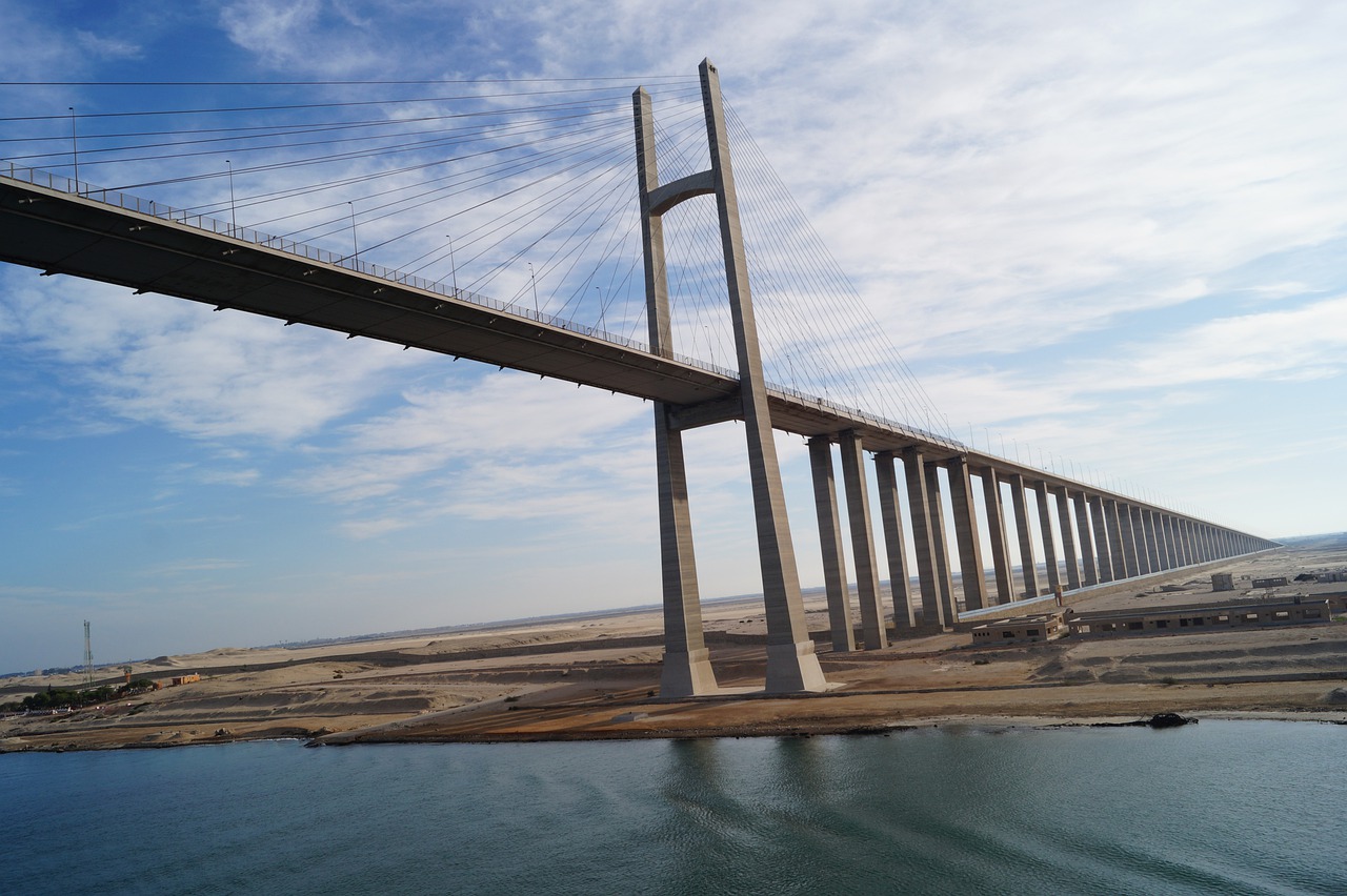 Ponte sobre o Canal de Suez