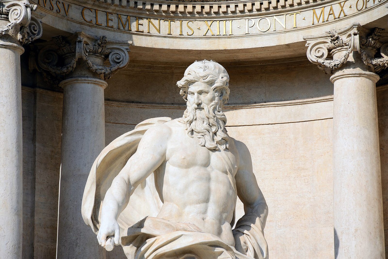 Fontana di Trevi (Roma) - Okeanos vista frontal