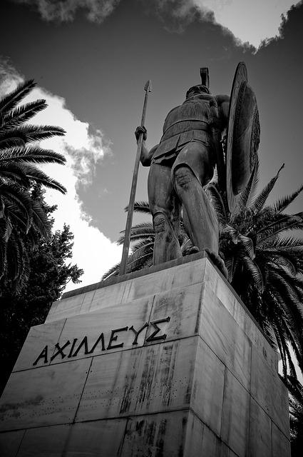 Estátua de Aquiles, a personagem principal na Ilíada
