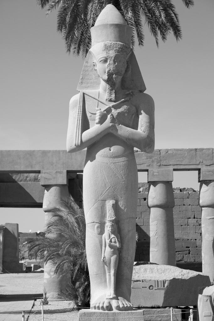 Estátua do rei Ramsés II