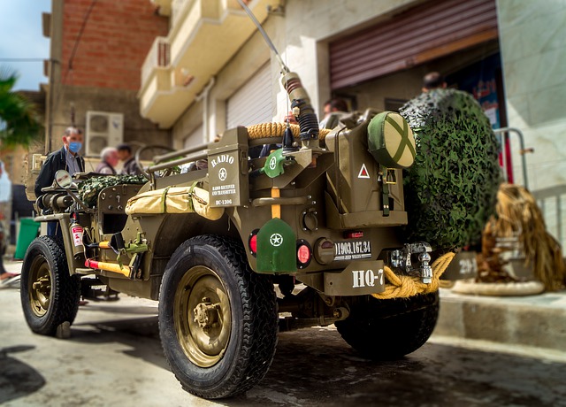 Carro militar na Argélia