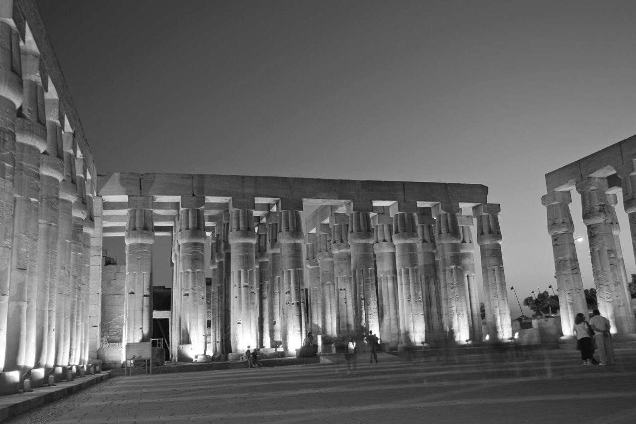 Templo mortuário de Amenhotep III, Templo de Luxor