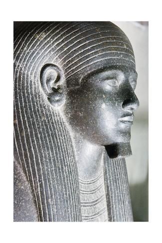 Sarcófago em pedra do faraó Psusennes I