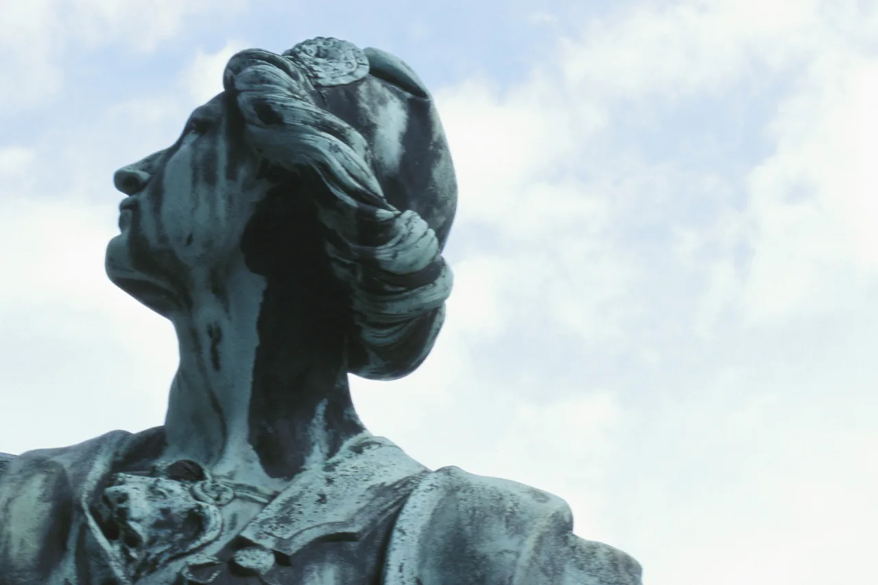 Estátua de Anticleia