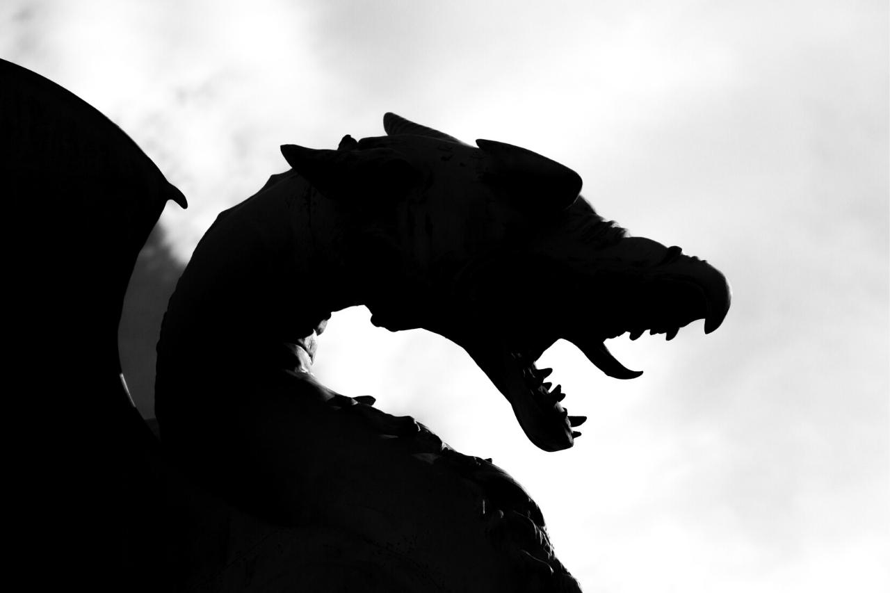 Tiamat: a deusa primordial do mar que morreu da própria vingança
